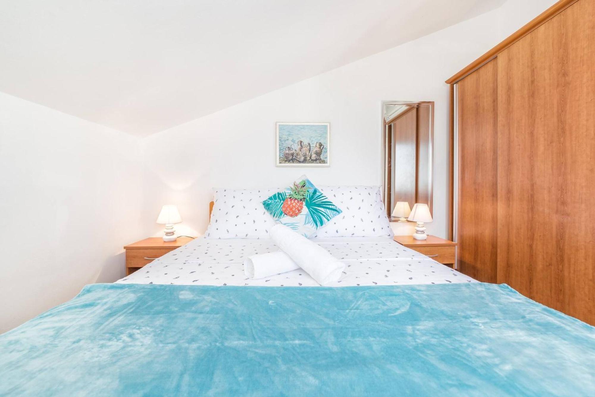 Nikol Lägenhet Vodice Exteriör bild